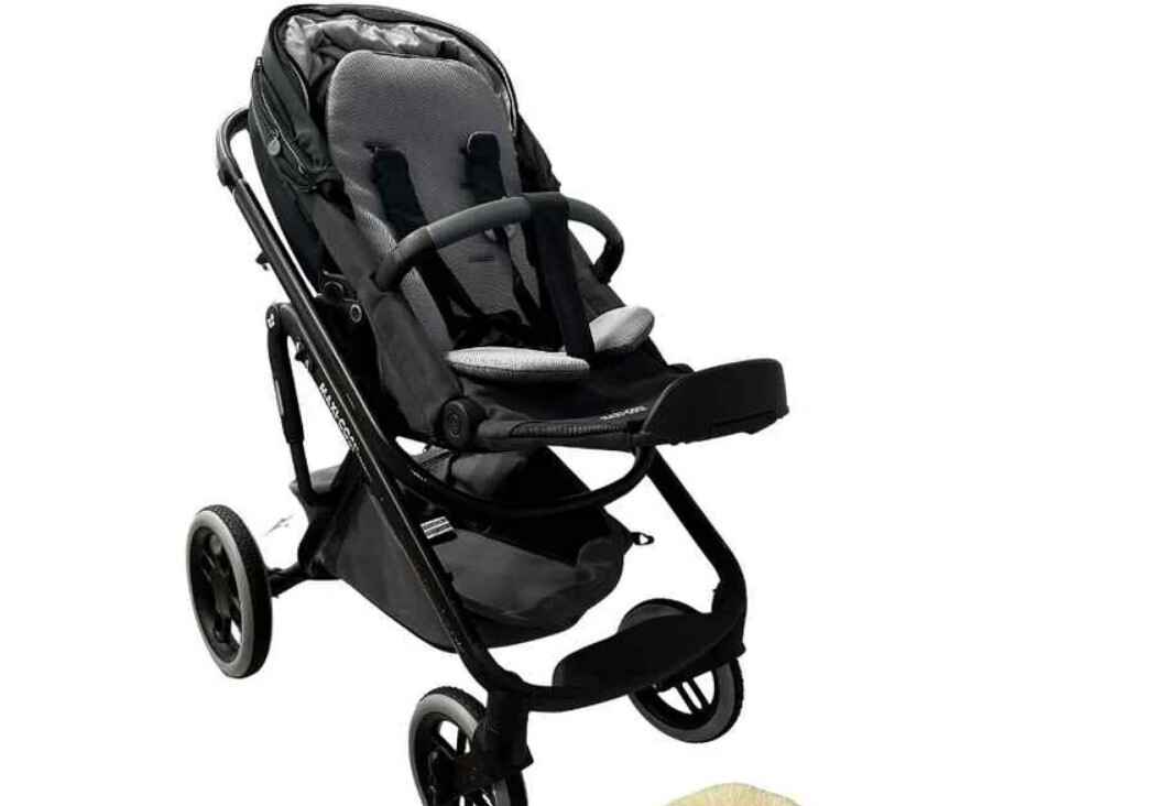 Maxi Cosi Lila XP+ stroller with soft suspension, all-terrain wheels, and a 2-in-1 footmuff – a durable newborn stroller suitable for infants up to 4 years.